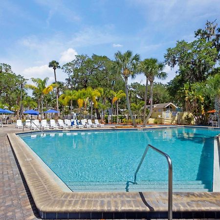 Tropical Palms Resort 셀러브레이션 외부 사진