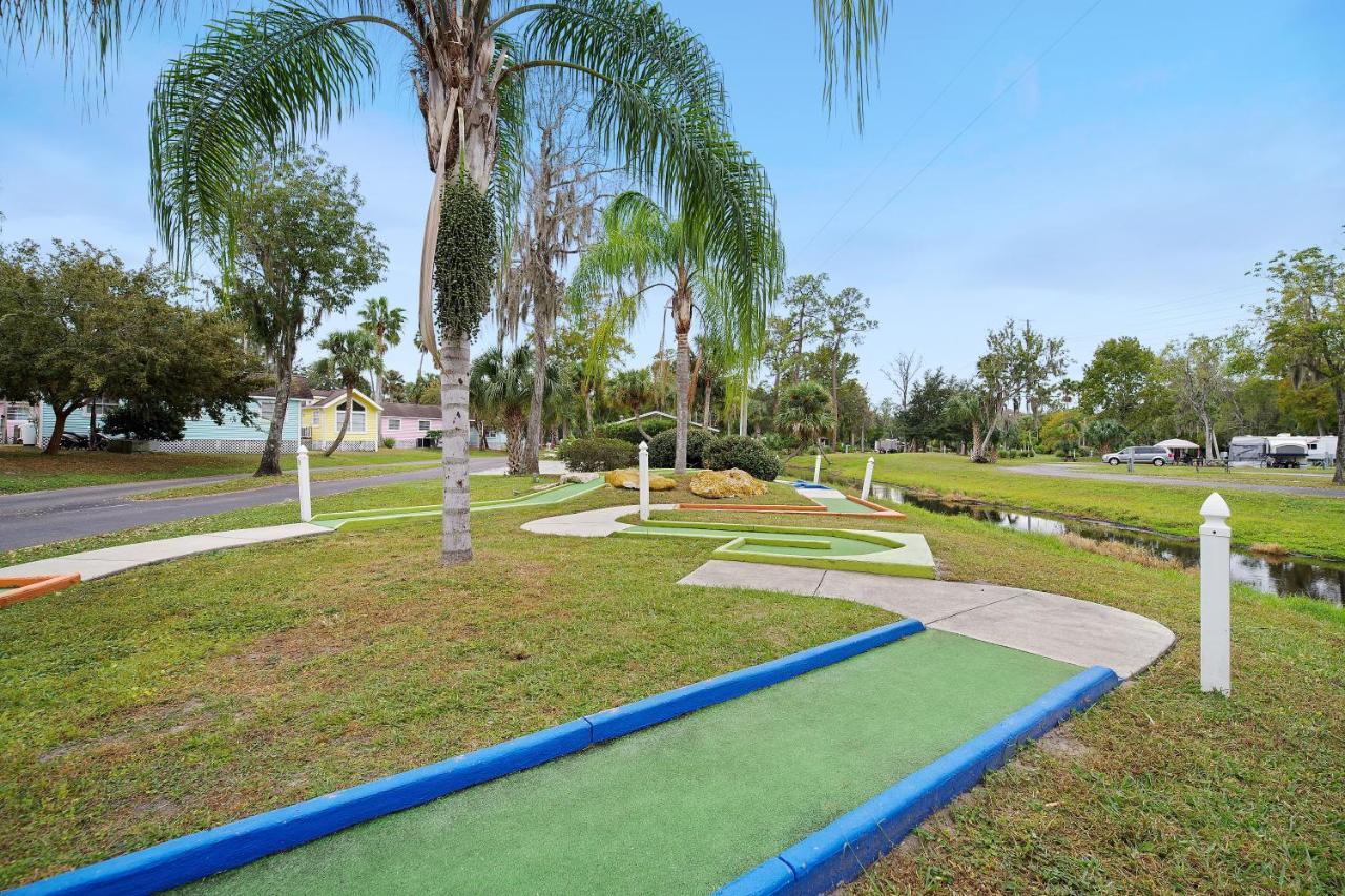 Tropical Palms Resort 셀러브레이션 외부 사진